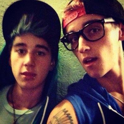 Hey, follow back @KateBrooks_11 cause she gave you this free follow(: Ask for a follow if you want(: