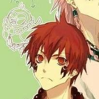 Hola, soy Beni, el pájaro/allmate de Koujaku y novio de Tori. Él suele decir que es gay por culpa de Aoba, pero yo sé que es gay gracias a mi forma humana. Tori