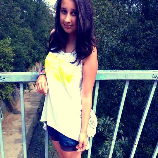 Emily||13||Teen Writer||Directioner||Selenator||Swiftie
