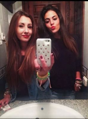 Estudiante de Turismo en UCM cuando puedo me escaqueo a Barcelona a parla el catalá