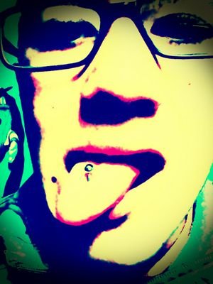 soy little monster
sigueme Y Te Sigo
soy De Chillan,Chile
tengo 13 Años
y soy Simpatico jeje