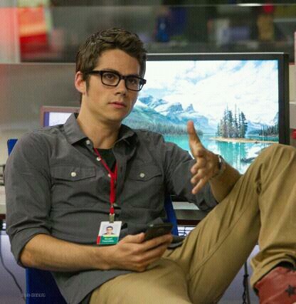 DontHeyMickeyMe's profile picture. By 'On the line' you mean 'Online' right? Some people are just technophobic dinosaurs living in an era of IPhone6's. Welcome to 2014.