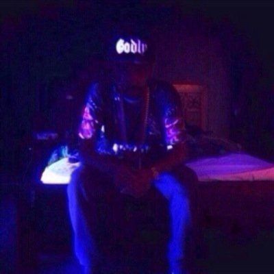 ‏أنا لستُ لي، أنا لقلبها@hnadi_al7rbi