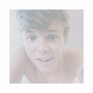 hi honey! :) can you help following this account? @nineanglxs is new and that. «I follow you in seconds» I really appreciate it, ily. Have a great day.