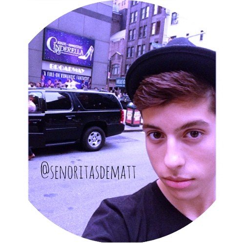 SenoritasDeMatt's profile picture. -How much do u love him? -How many stars could u c in da sky? Count dem -They're 1000s, never finish counting -That's exactly my love 4 @matthunter123 infinty❤