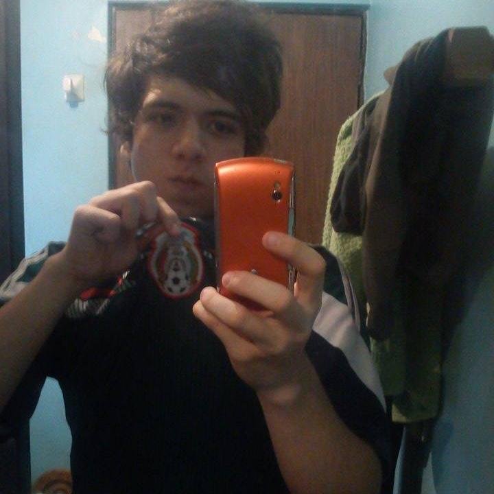 Greenkupo's profile picture. Soy Genial! ( y modesto aparte x) )