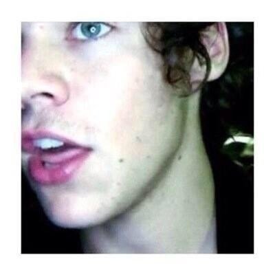 follow @stylesneverlxnd for a follow back :)
