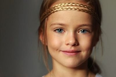 this is the only twitter account of Kristina Pimenova run by her mother.Kristina herself does not post on the internet.Remember beauty is inside❤