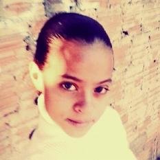 muito linda e travessa