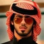 انا احبك : واكره اللي يحبونك 
مشاعري فيك مجنونه وجياشه 

لـ عيونك ... اوعدك والله ماترك عيونك 
عشان تذكر كلامي صور الشاشه ! ...(( الكويت ))