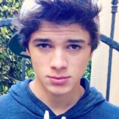 Hey bby this is a free follow so dont follow back on this acc but on @letmalikyaa_x gna help people get Brent follows when he does follow sprees. Stay strong!xx