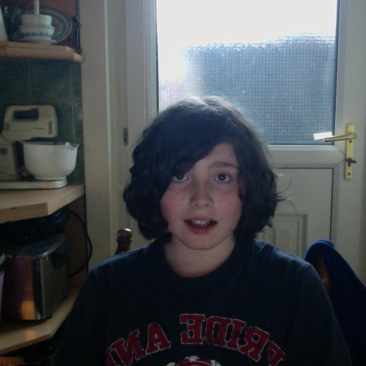 MugawaWalsh's profile picture. I'm a 13 year old boy from a small town in the west of scotland, I play guitar, and love classic rock/heavy metal.