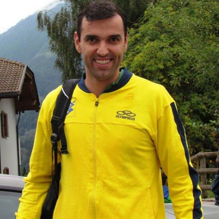 Fã Clube Oficial do Jogador de Vôlei Mário Júnior. O mais novo Líbero da equipe Piacenza. Insta: @mariojr_19
 Nossa Fã Page http://t.co/b8B5Kt4g9i