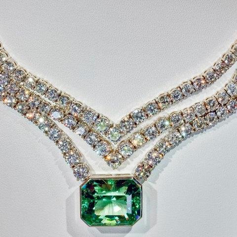 Located on the Big Island of Hawaii, Kamuela Goldsmiths offers custom fine jewelry orders and repairs.
