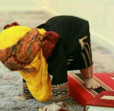 قلبي بين قبره والكفـن..