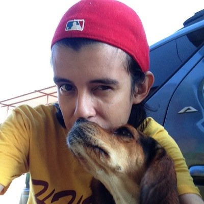 La humildad y modestia de un genio del tweet.