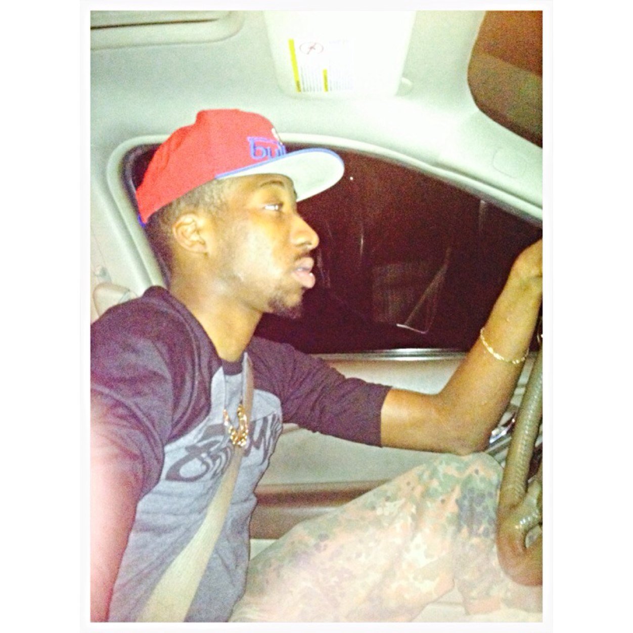 ✈above the hate away from the bullsh*t #TeamVirgo♍️09.07 FOLLOW MY IG @_trealsocold
