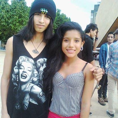 Hola........ Biemveniduss :3 Awwwww *-* Green Day I Love You......... Paramore Kiss :D http://t.co/0PSvoMy7PB  https://t.co/RVyKdZiZ6e