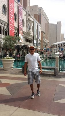 deleon975's profile picture. 