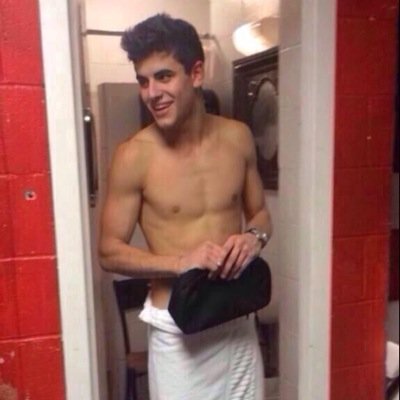 Please Follow @DUMBASSJACKS she loves all of her followers and believes that every fan derserves 1/12