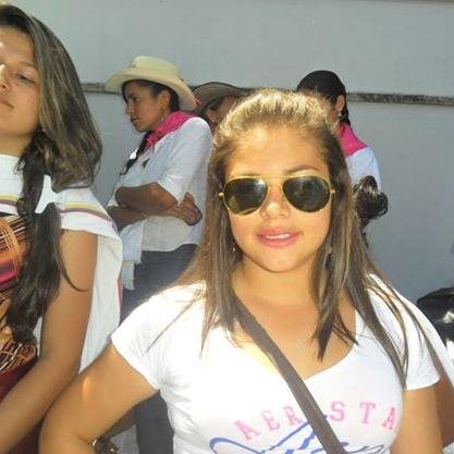 Mujer que no tiene suerte con los hombres, no sabe la suerte que tiene.
♥♥♥ :*