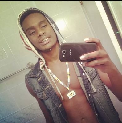yung nigga wit my mind on the fuck everything esle #Free Erick #Free Derrick 438 4 life