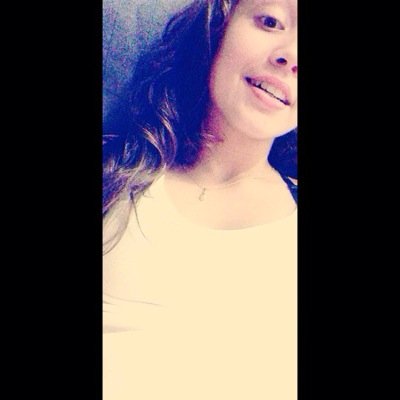 Face: Bruhh Gomes ... Mulher Perfeita è aquela que mesmo sendo desejada por muitas só tem olhos para Um...(w)...