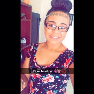Ig : ilovee_breee | SnapChat : breeegirl | KIK : ilovee_breee | C/O 2015 SHS