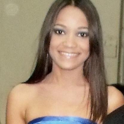 Violonchelista, cantante, estudiante de Medicina