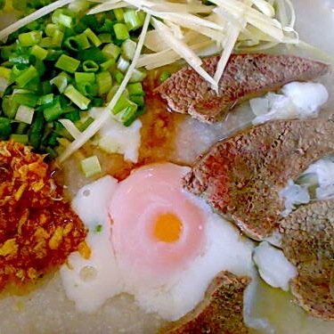 pamstamp18's profile picture. 