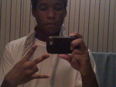 Keaveon's profile picture. 