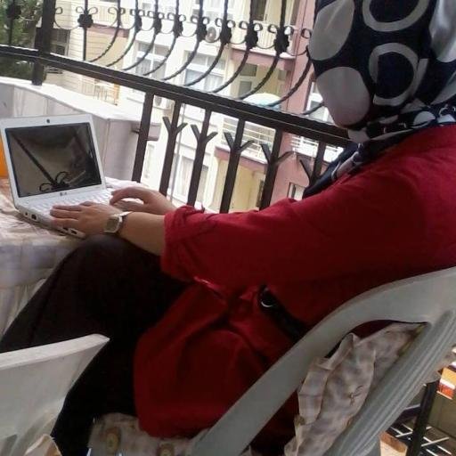 Songl09762060's profile picture. 1981 Mersin dogumluyum.Mersin de 23 Nisan ilkokulu Kantin işletmecisiyim.İlişki olarak sözlüyüm.