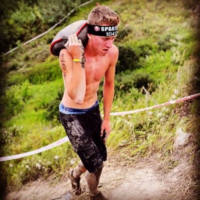 Carpenter, Young and reckless, always up for a challenge or an adventure and I'm on a race to the top, not much will get in my way. 14.09.2013
