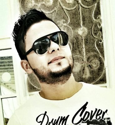 aliLoezlov's profile picture. 