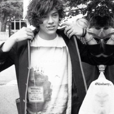 Free follow! follow @harrylamaa pls tysm