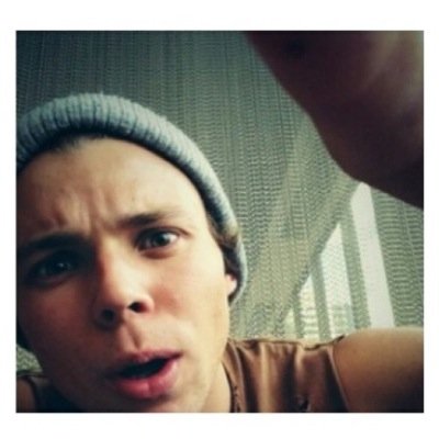 suki_lashton's profile picture. please follow @Hipst3r_H3mmo and make sure to rt the link!!
