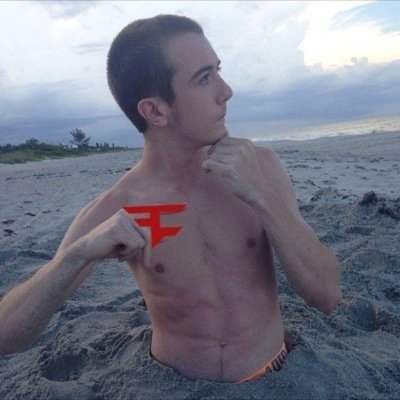 100,000+ Subscribers! Director for @FaZeClan Powered by @SCUFGaming @Gfuelenergy @MLG & @DXRacerUSA http://t.co/3BB69h48Ta