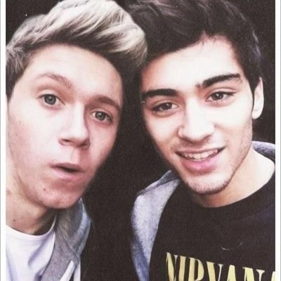 FOLLOW @1DsHeaart_ just ask for a followback❤️ Please RT the link in bio