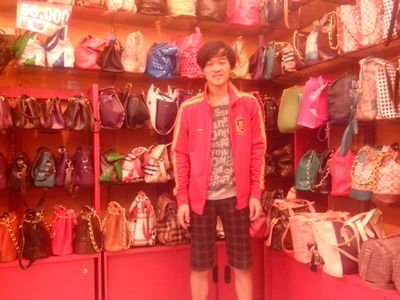 cintabag's profile picture. Menjual tas branded dengan harga termurah 
Follow InstaGram :@cintabagdtcwonokromo