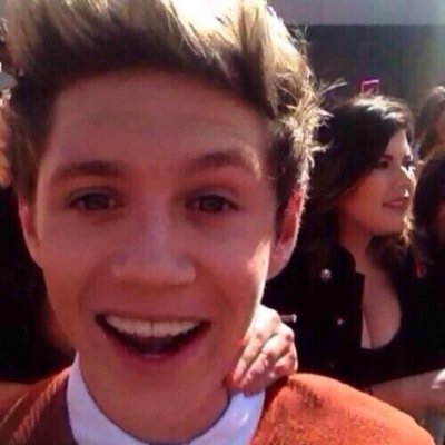 FOLLOW @atattedstyles :))) 
UR FAV LOVES U UR BEAUTIFUL