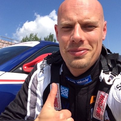 VD och ägare PoG Woody Bygghandel. Brinner för entreprenörskap och motorsport. 4 av 5 jobb skapas i småföretagen.