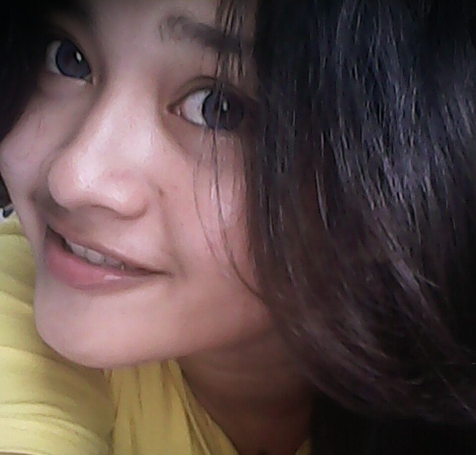 22Juni1998 semoga sukses buat kedepan nya :)