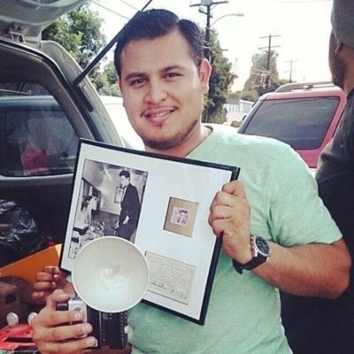 Soy musico y cantante de Banda La Nueva Petatlan de Guasave,Sinaloa