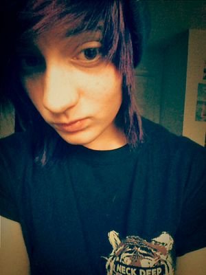 _y0ungguns's profile picture. Alisha|18| - I play some rhythm and shout some generic vocals @OceanFloorUK
Pop punk is love, pop punk is life