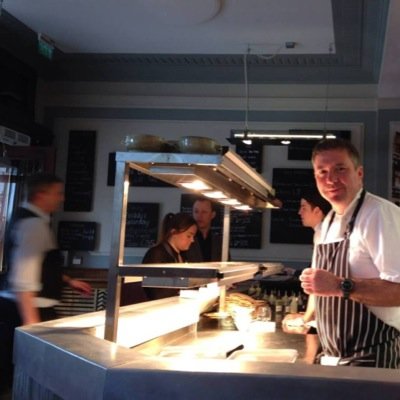 stewnhutton's profile picture. 