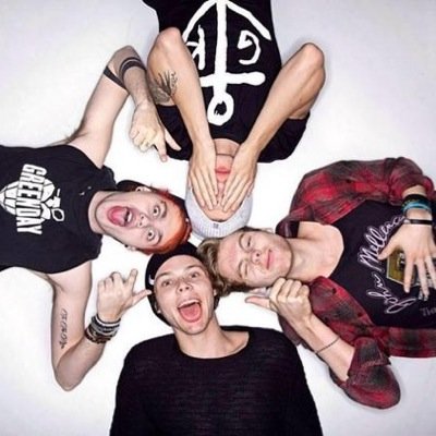 RT This Link because Michael Clifford needs Pokemon Emojis