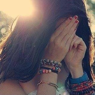 You 've gotta dance like there's nobody watching.. Love like you'll never be hurt.. Sing like there's nobody listening.. And love like it's heaven on earch.