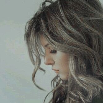 بعيداً عن كل شي!! سأظل ارسم لوحة حياتي بقلم الدعاء... لأني أثق بربي كثيراً...💜#
