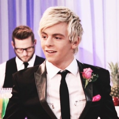 heyyyyy i'm Austin Moon,#Married to @ThatAllyMarie,she mine sexy wife,My mom: @ItsAqua_,My Dad:@ItsRay5