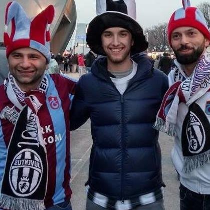 Sıradışı olan bazı şeylerin sıradan olduğu gibi, sıradan olan şeylerin de sıradışı olabilmesi mümkün..